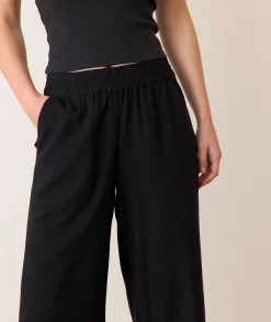 Allison Trouser
