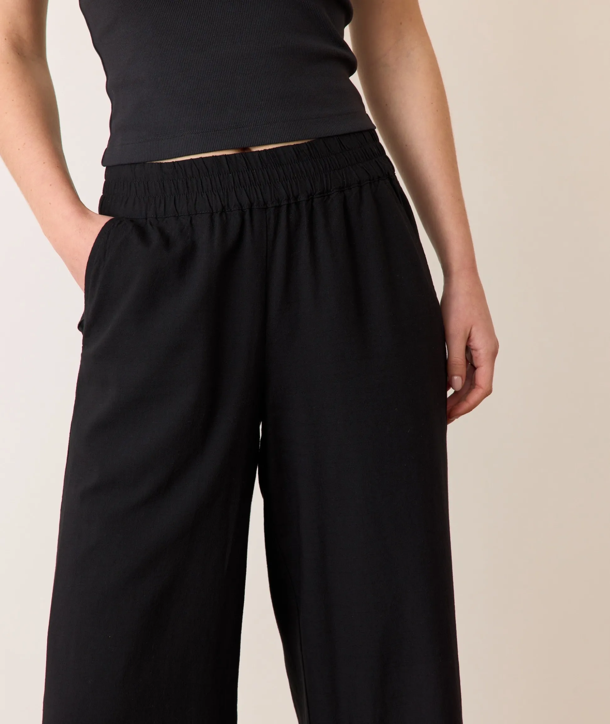 Allison Trouser