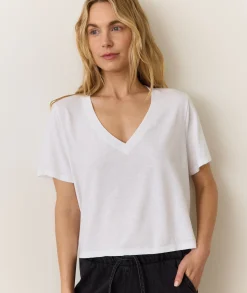 Boyfriend V-Neck Crop