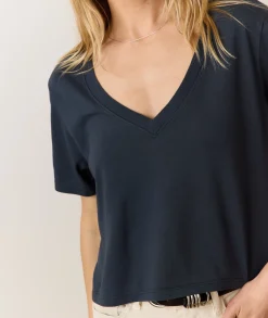 Boyfriend V-Neck Crop