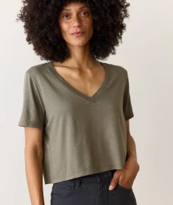 Boyfriend V-Neck Crop