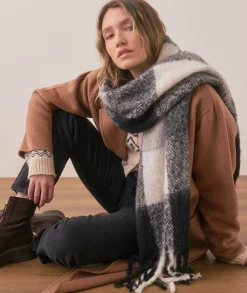 Brushed Scarf