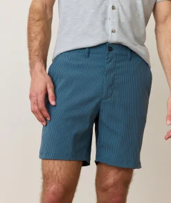 7" Hybrid Short