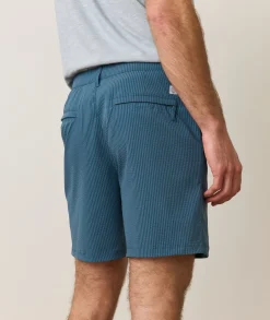 7" Hybrid Short