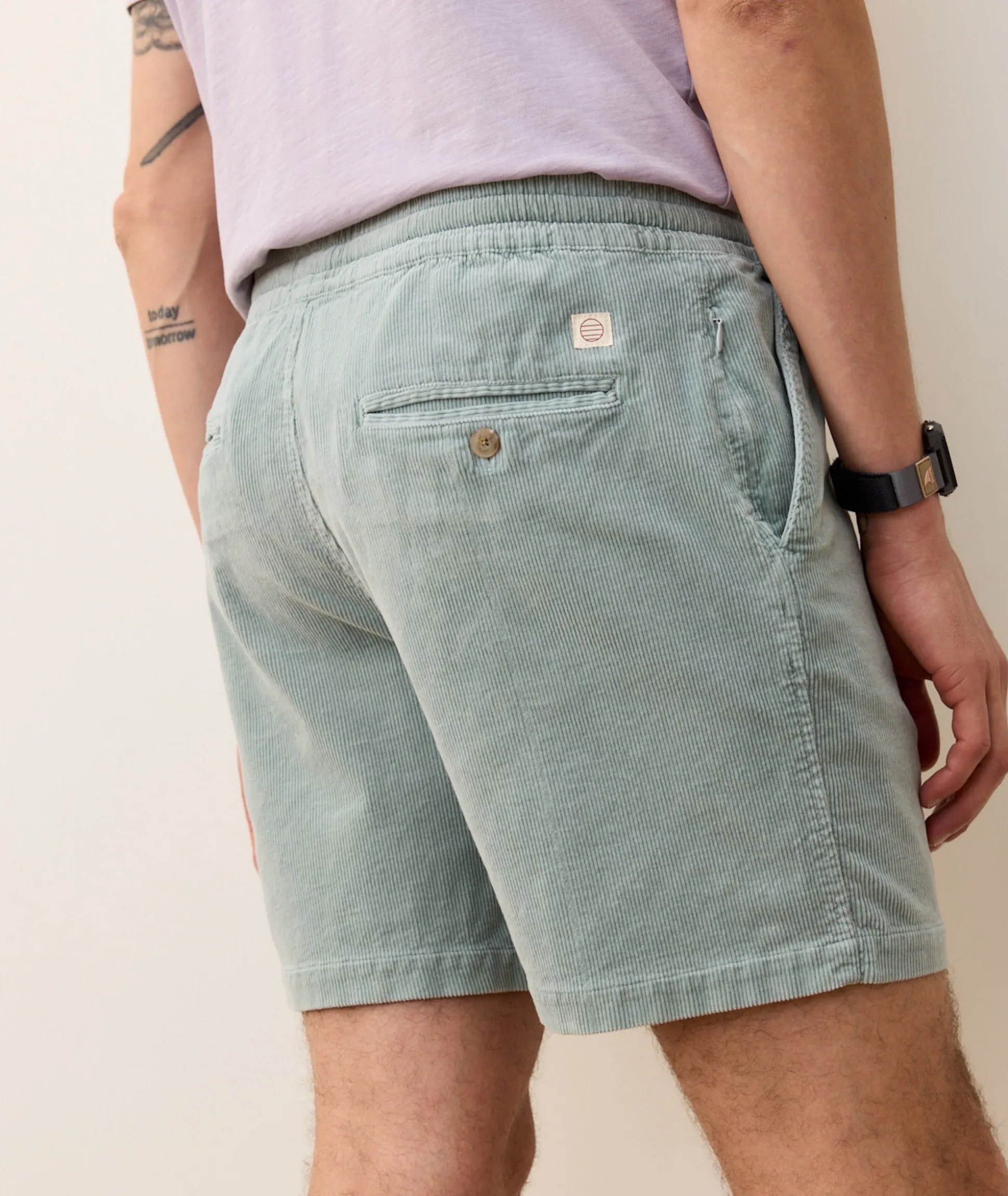 6" Saturday Corduroy Short