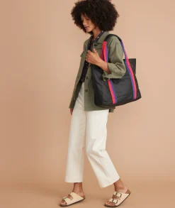 Tote in Matte Black